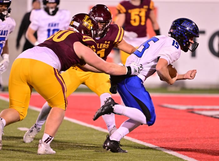 Loyola Academy Lincoln Way East Illinois 8A football November 25 2023 Tim Vizer 24647